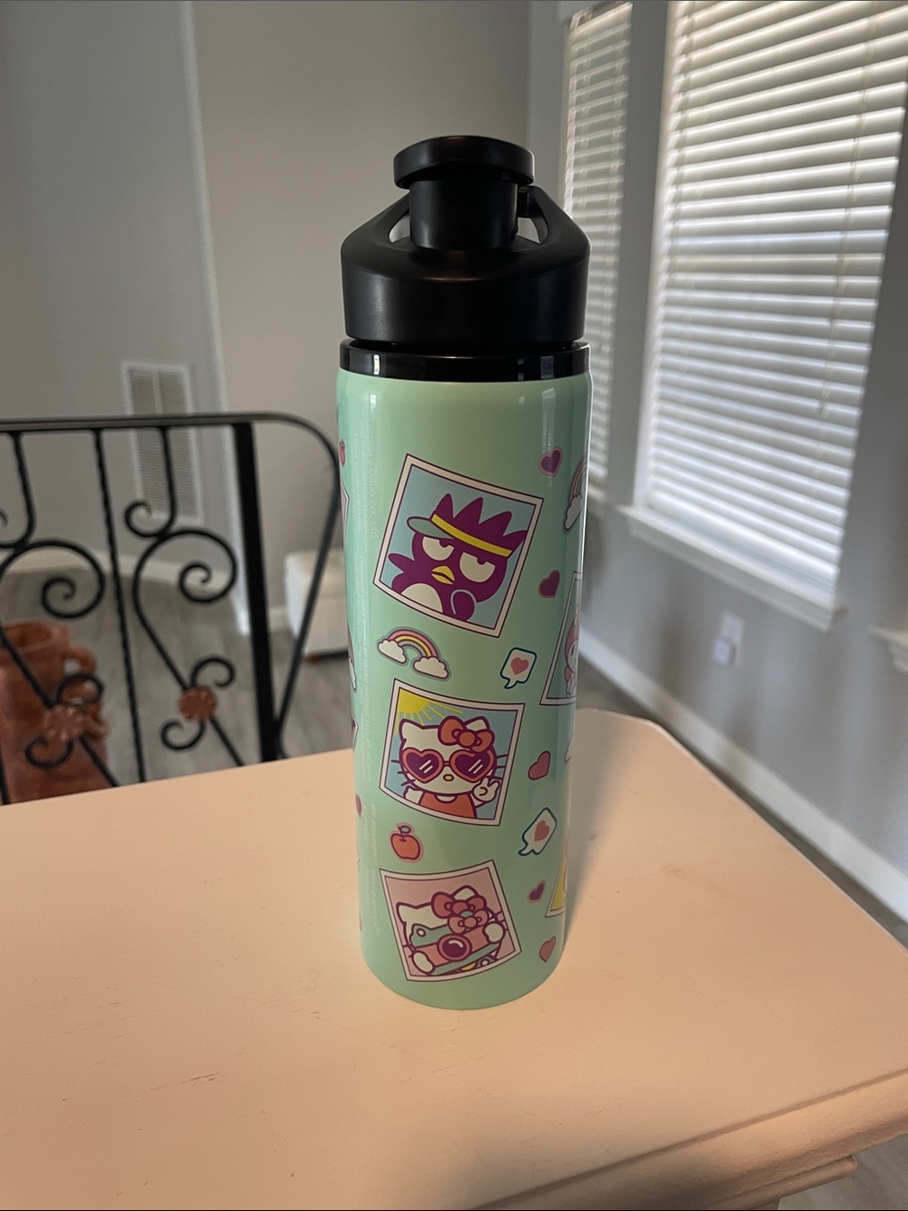 Hello Kitty Ceramic Salt & Pepper Shaker Set with Mint Character Water Bottle - Picture 6 of 10